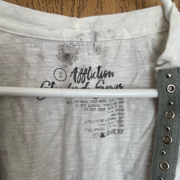 Affliction shirt! - Picture 2 of 2